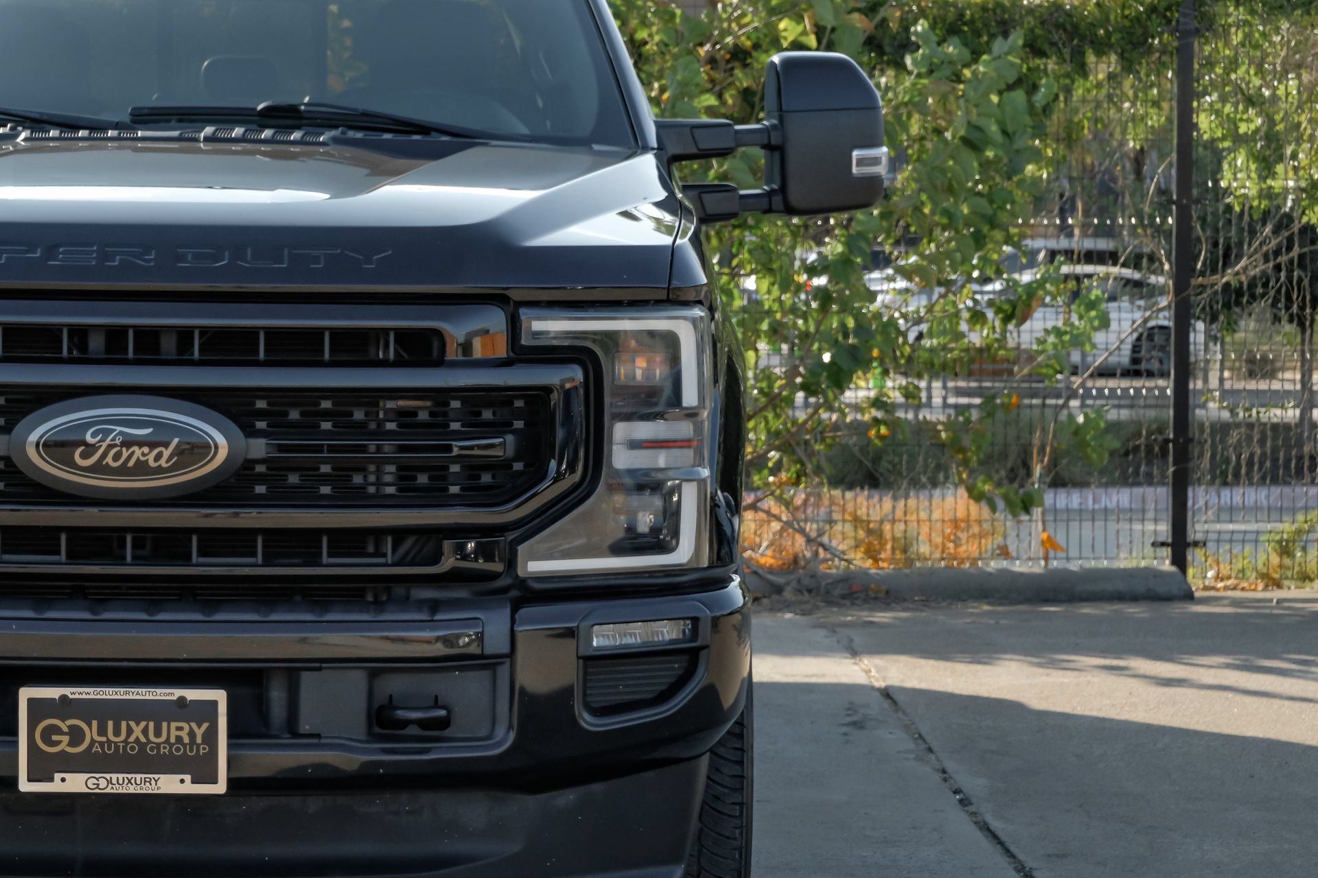 Used 2022 Ford F350 Lariat w/ Black Appearance Package AWD/4WD image 56