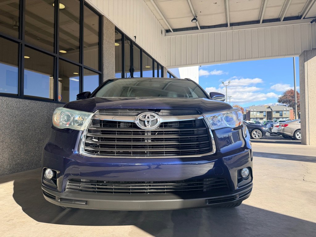 Used 2015 Toyota Highlander XLE image 30