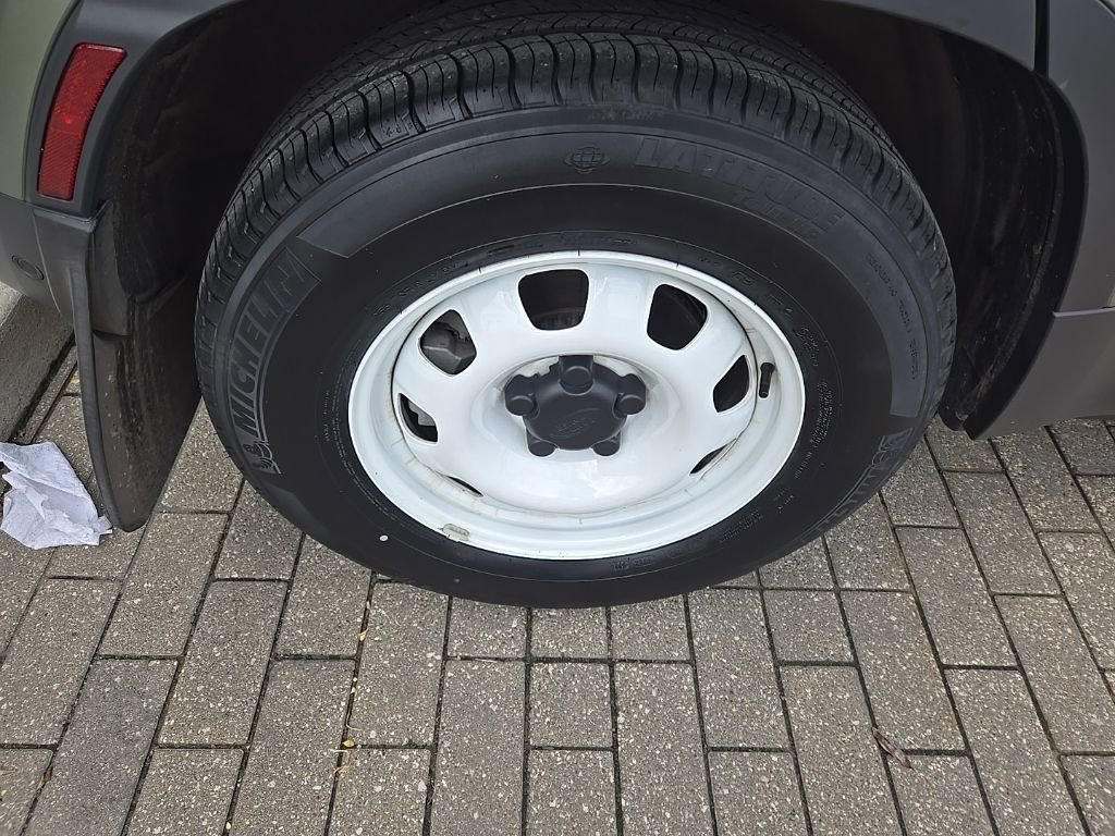 Certified 2024 Land Rover Defender 110 S image 12