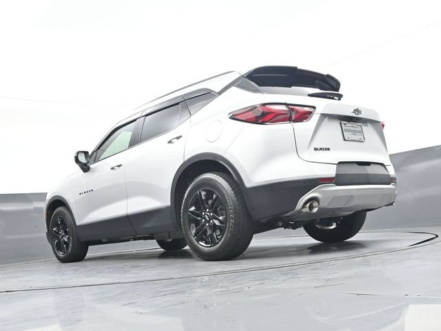 Used 2021 Chevrolet Blazer LT FWD image 34