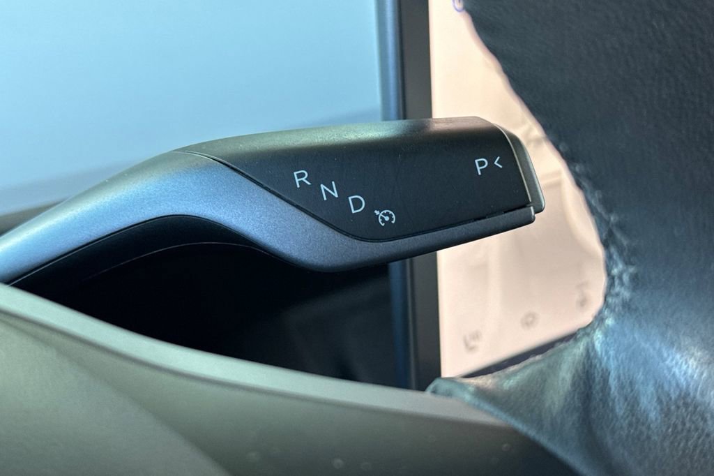 Used 2023 Tesla Model Y Long Range AWD/4WD image 20