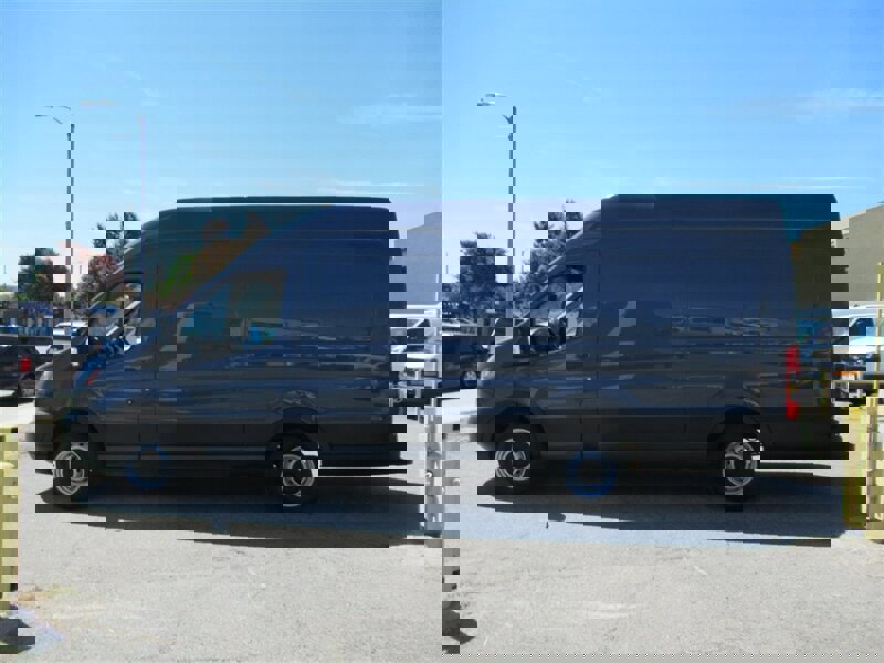 Used 2019 Ford Transit 250 Cargo Van image 4
