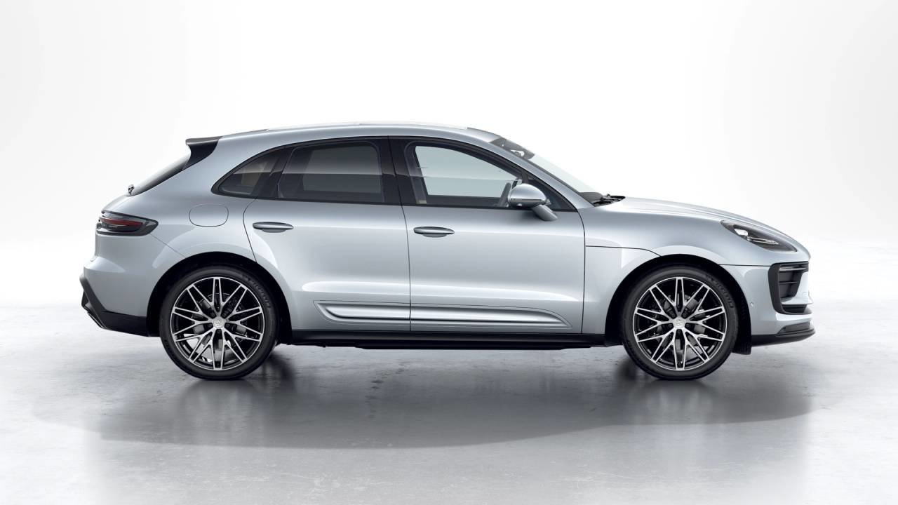 New 2026 Porsche Macan AWD/4WD image 6