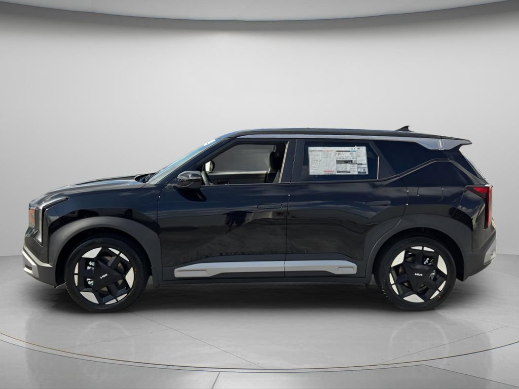 New 2027 Kia Seltos S FWD image 2