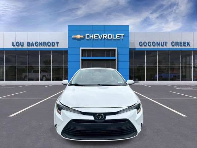 Used 2024 Toyota Corolla LE FWD image 3