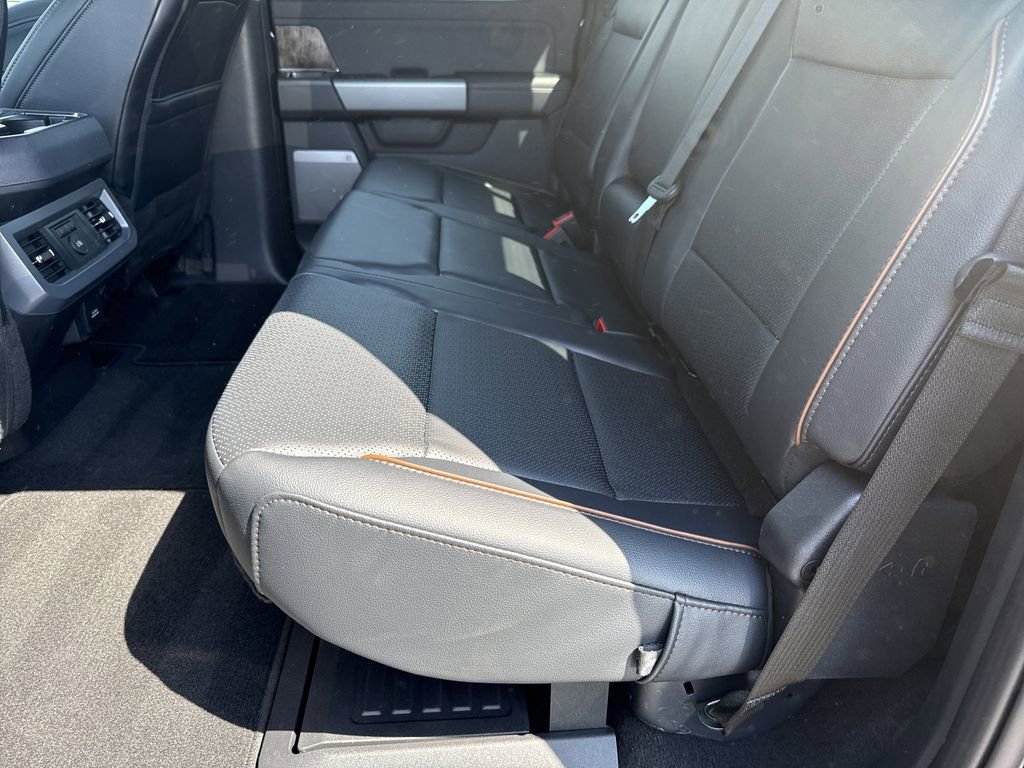 Used 2025 Ford F350 Lariat w/ Lariat Ultimate Package image 19