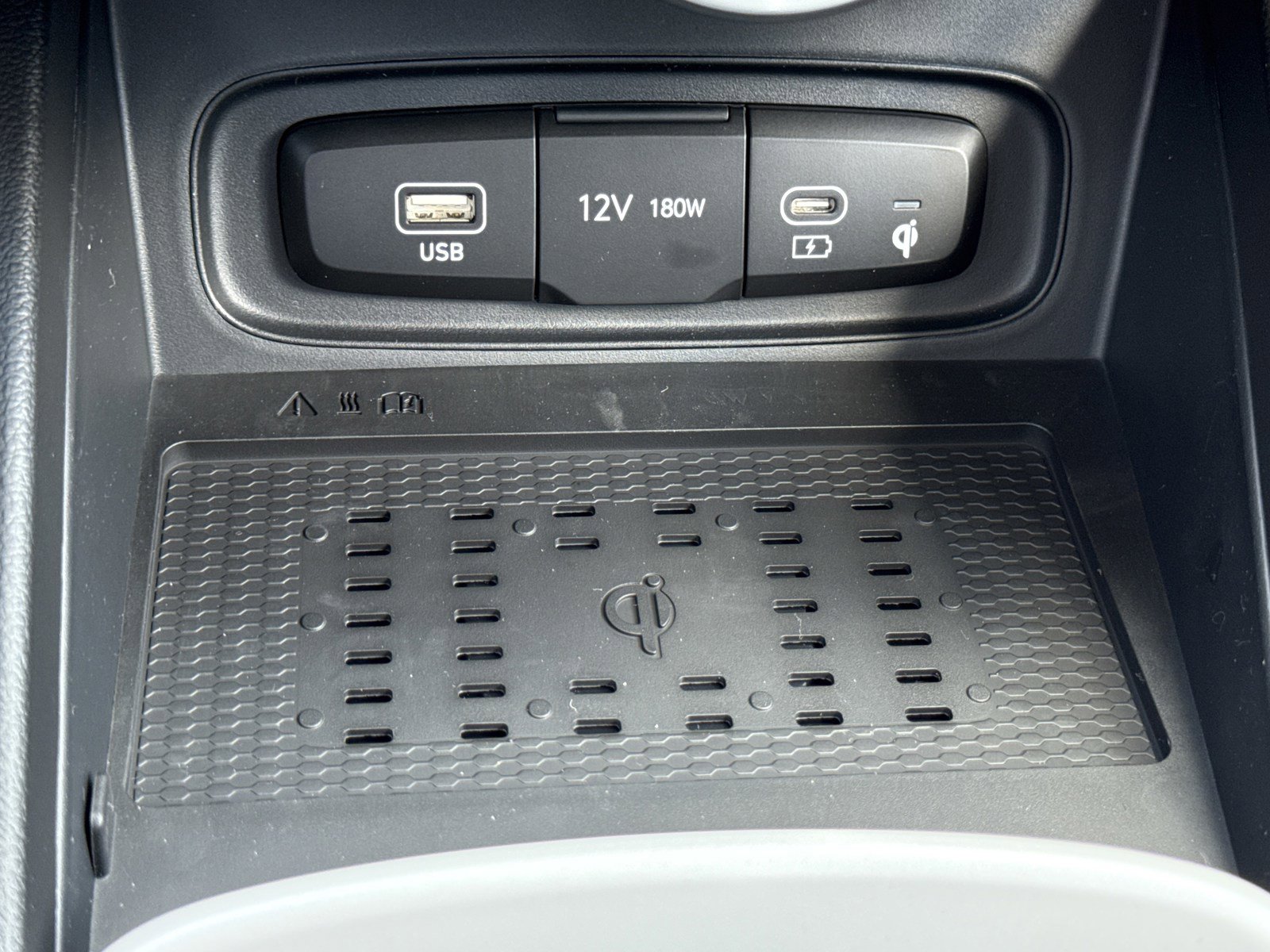 New 2026 Hyundai Venue SEL image 24