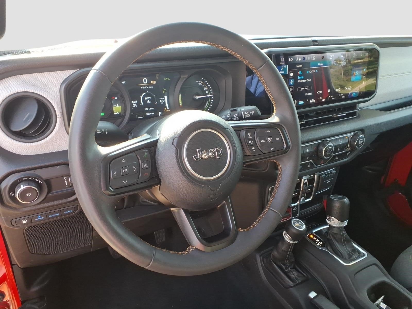 Used 2024 Jeep Wrangler Unlimited AWD/4WD image 12