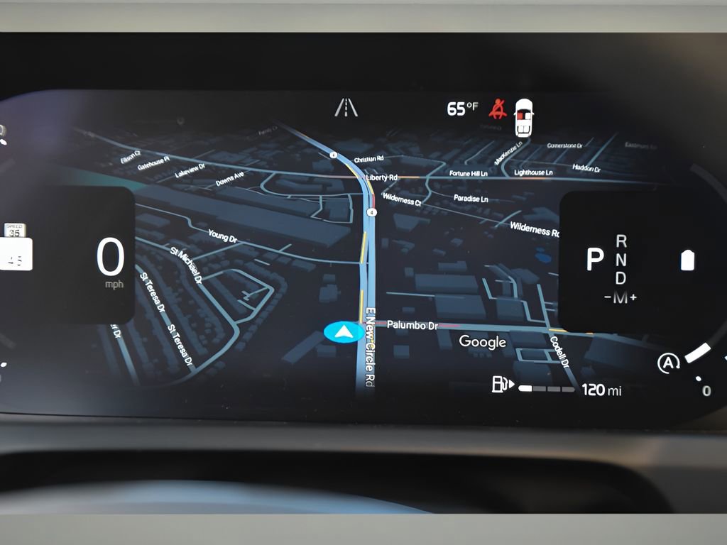 Certified 2026 Volvo XC90 B5 Plus w/ Protection Package Premier image 20