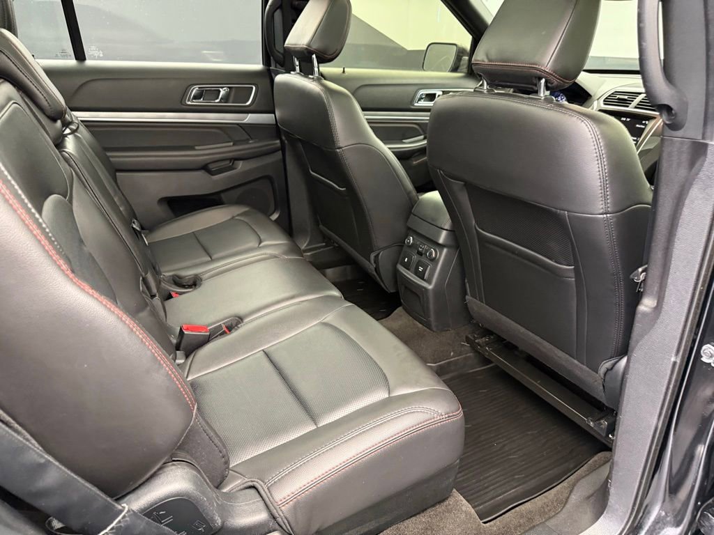 Used 2018 Ford Explorer Sport w/ Equipment Group 401A AWD/4WD image 59