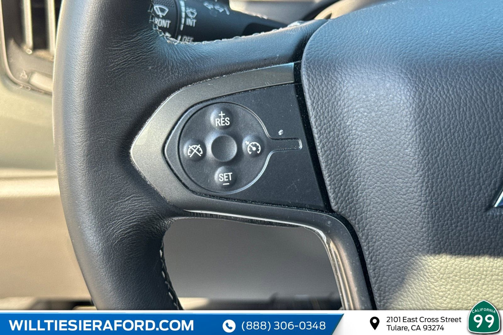 Used 2018 Chevrolet Silverado 1500 LT w/ LT Convenience Package AWD/4WD image 26