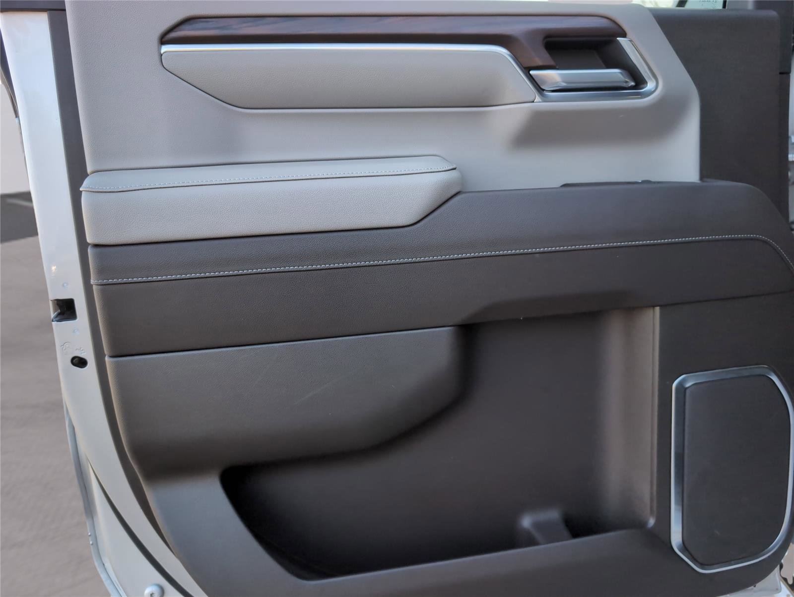 Used 2022 GMC Sierra 1500 SLT w/ SLT Premium Plus Package image 30