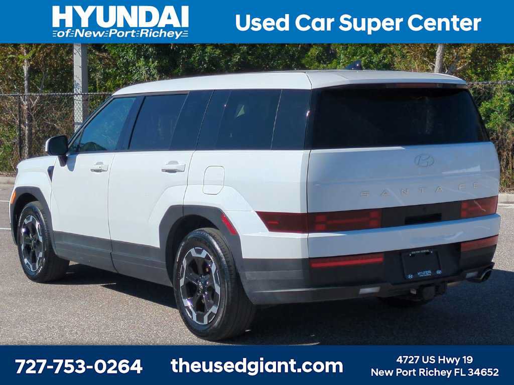 Used 2026 Hyundai Santa Fe SE FWD image 3