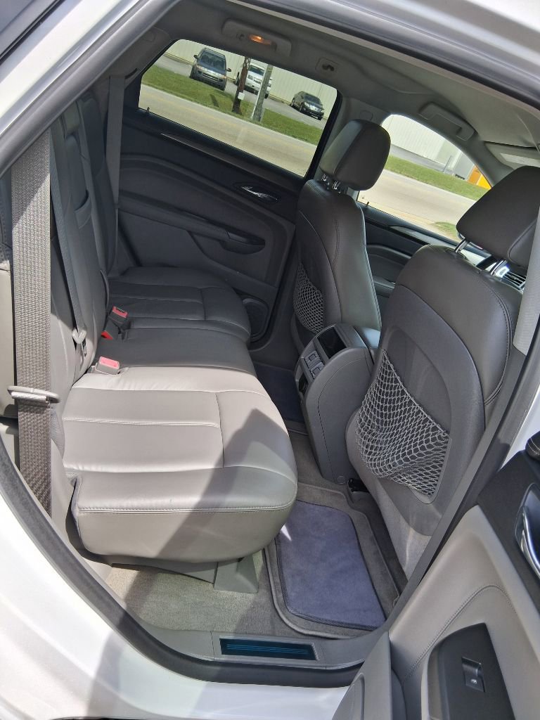 Used 2012 Cadillac SRX FWD image 11