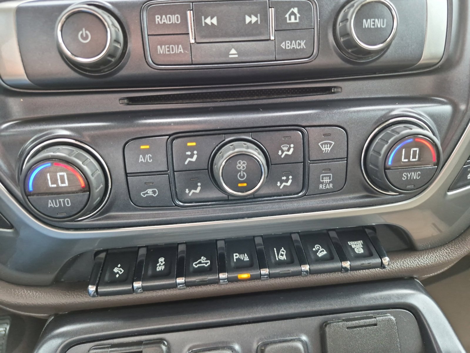 Used 2016 Chevrolet Silverado 2500 LTZ w/ Duramax Plus Package image 18