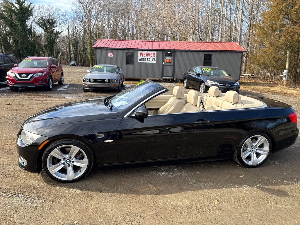 Used 2011 BMW 328i Convertible w/ M-Sport Package image 17