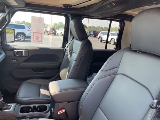 New 2025 Jeep Gladiator Sport image 10