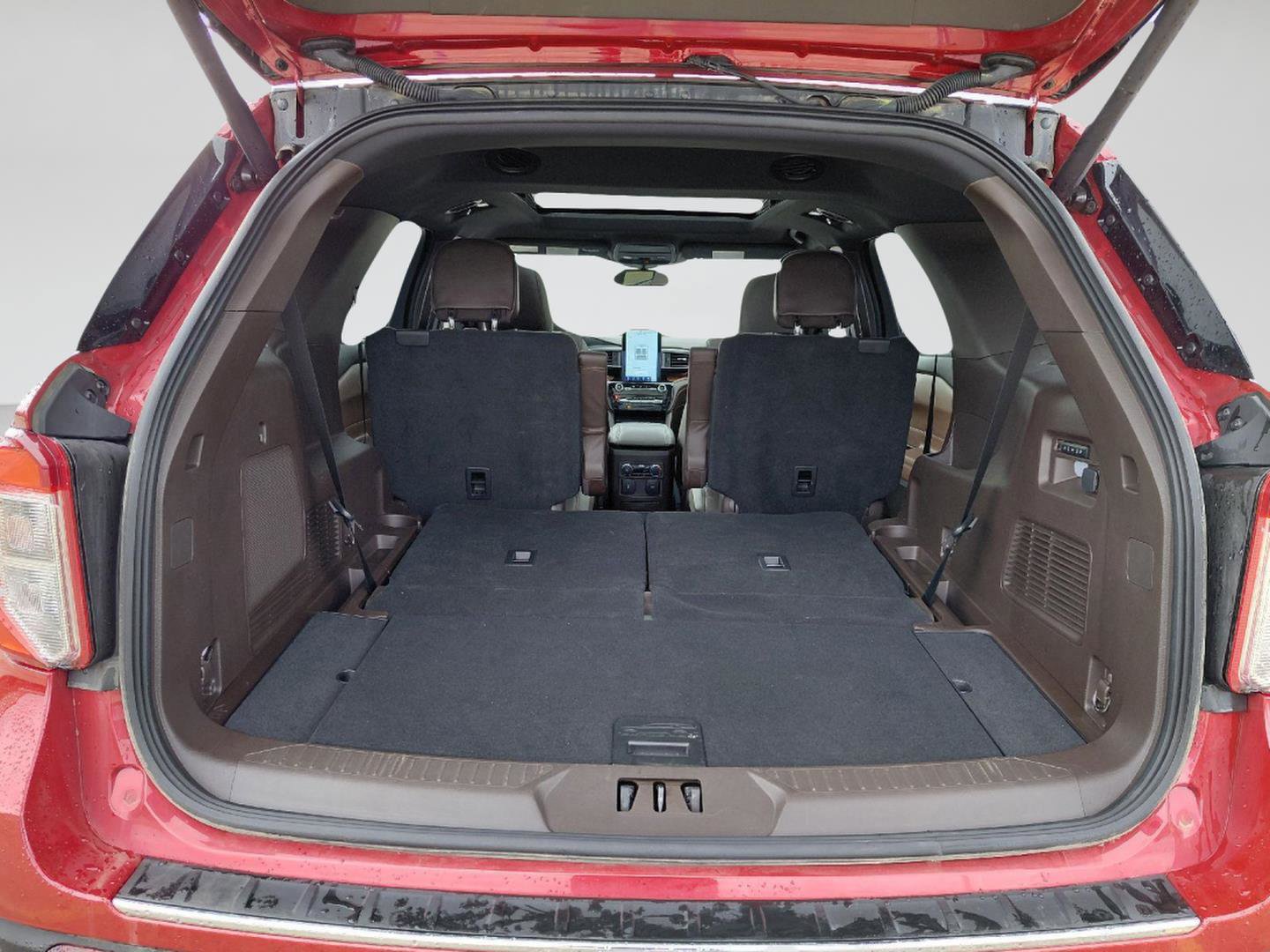 Used 2022 Ford Explorer King Ranch w/ Premium Technology Package image 23