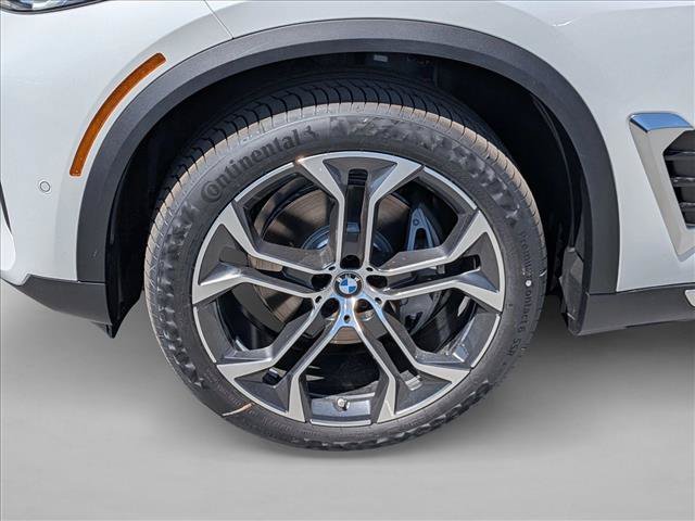 New 2026 BMW X5 xDrive40i AWD/4WD image 10