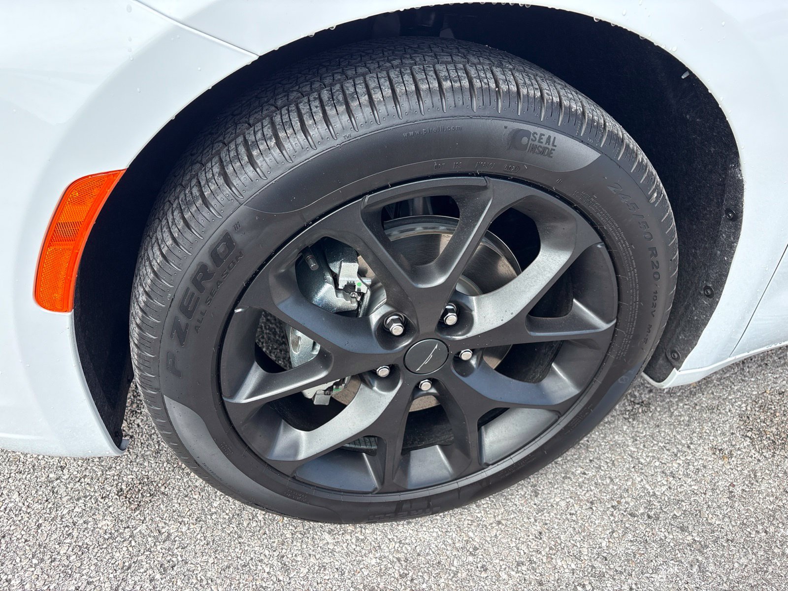New 2027 Chrysler Pacifica Limited FWD image 37