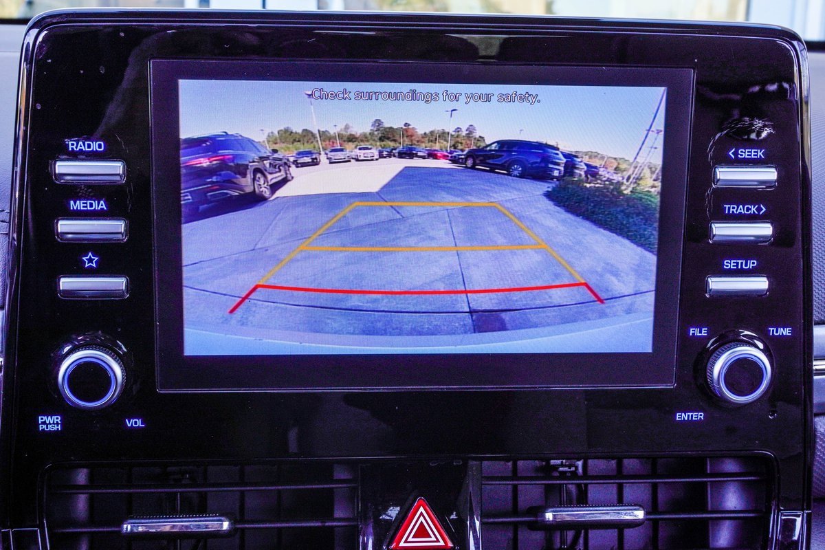 Used 2022 Hyundai Ioniq SEL image 31