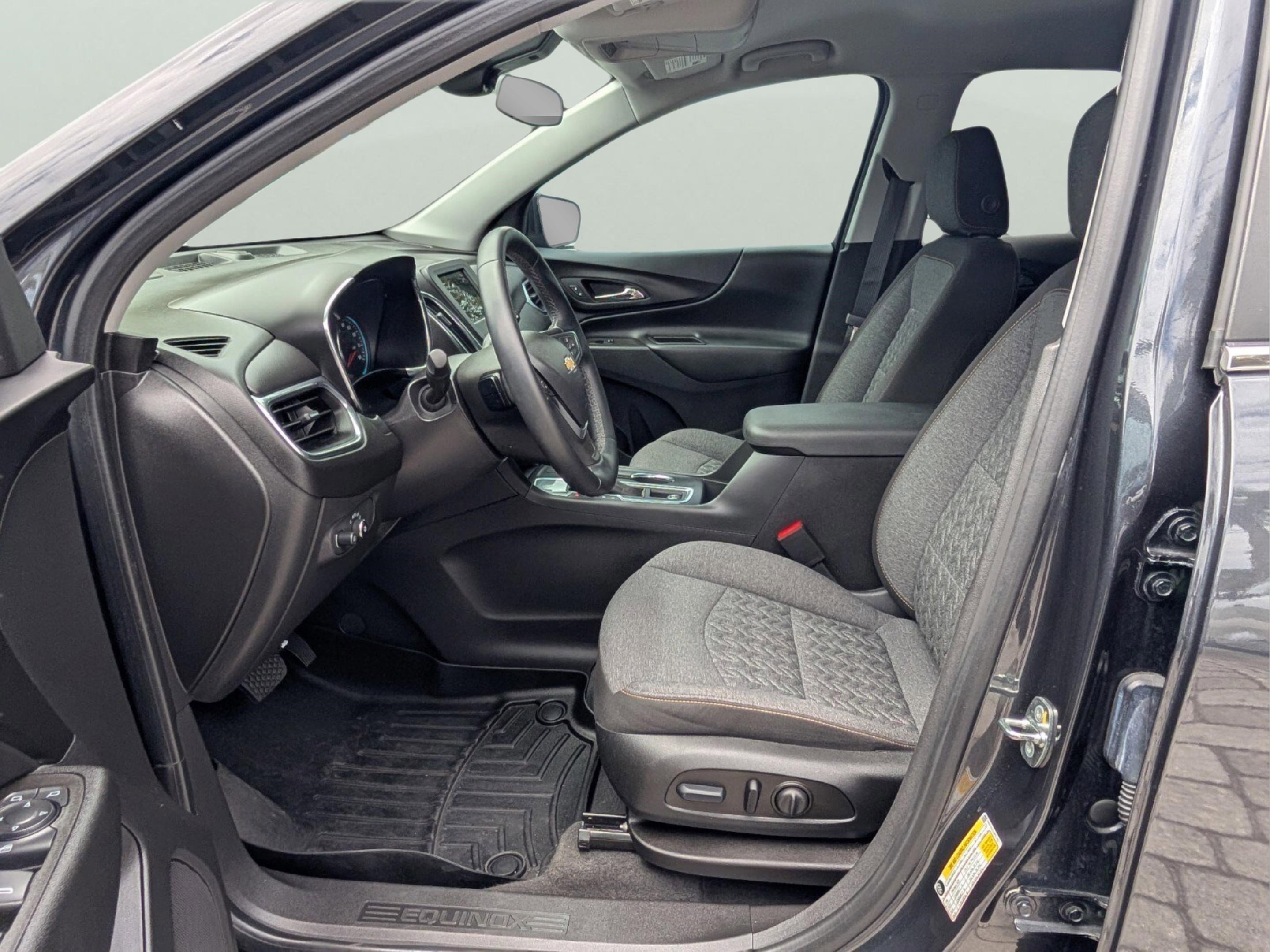 Used 2023 Chevrolet Equinox LT FWD image 10