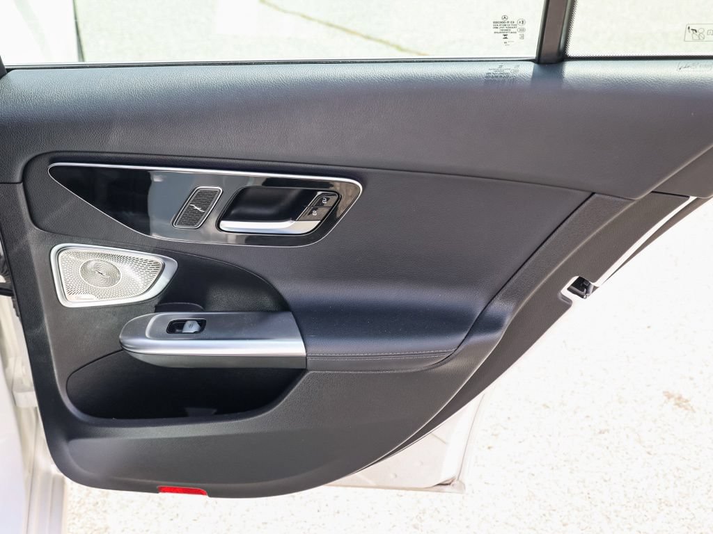 Used 2023 Mercedes-Benz C 300 Sedan image 19