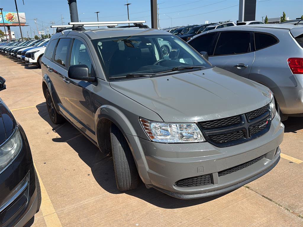 Used 2020 Dodge Journey SE w/ Blacktop Package