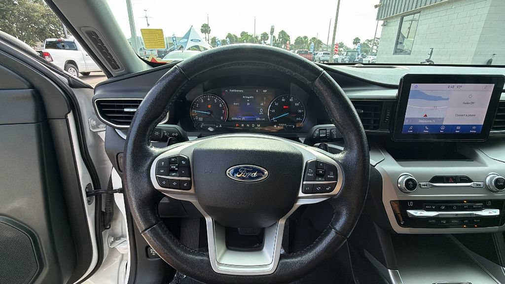 Used 2021 Ford Explorer XLT w/ Equipment Group 202A AWD/4WD image 24