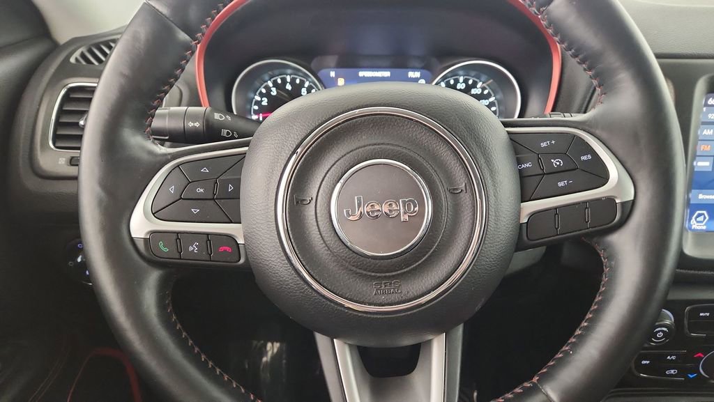 Used 2018 Jeep Compass Trailhawk w/ Cold Weather Group AWD/4WD image 12