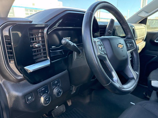 Used 2025 Chevrolet Silverado 1500 LT w/ Work Truck Package AWD/4WD image 16