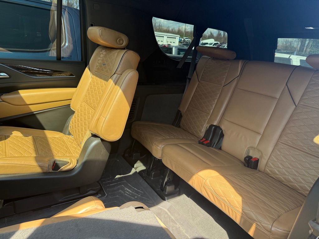 Used 2021 Cadillac Escalade ESV Sport image 14