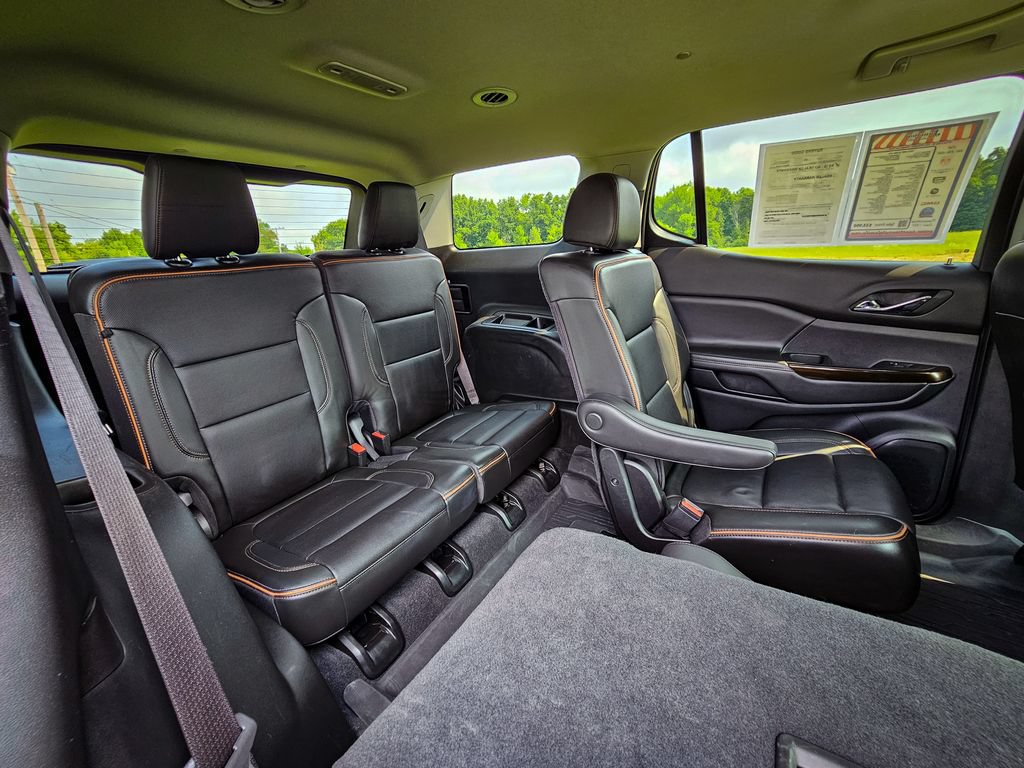 Used 2023 GMC Acadia AT4 w/ Technology Package AWD/4WD image 43