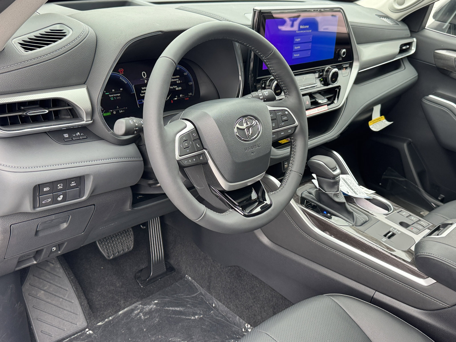 New 2026 Toyota Highlander Platinum AWD/4WD image 16