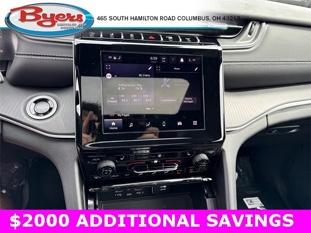 New 2025 Jeep Grand Cherokee Altitude image 21