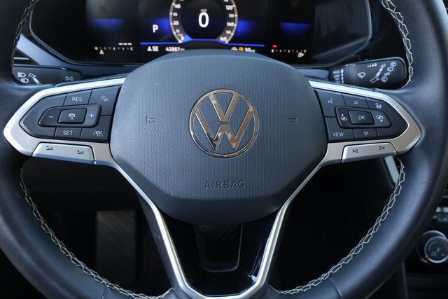 Certified 2023 Volkswagen Taos SE w/ Black Wheel Package image 19