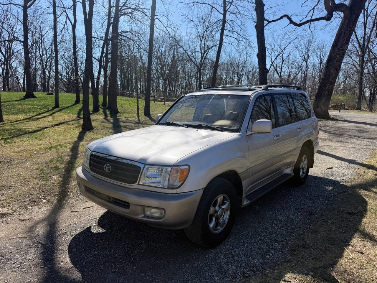 Used 2001 Toyota Land Cruiser image 4