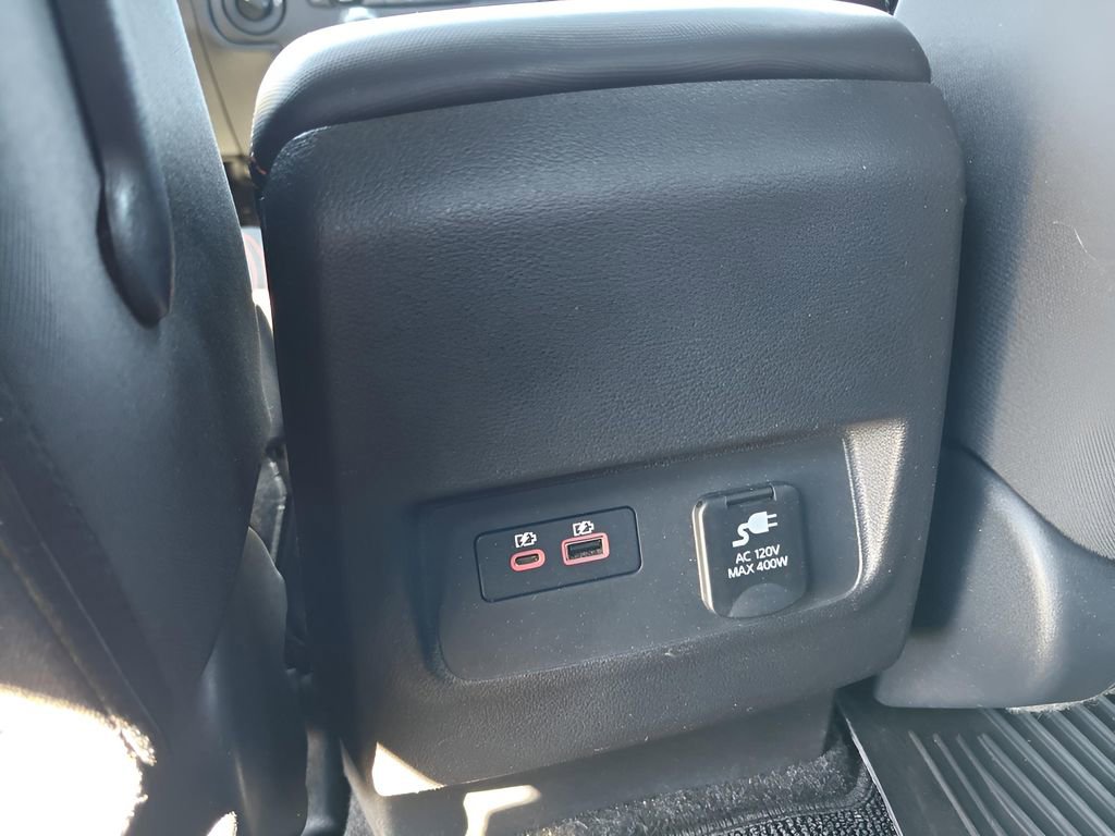 Used 2023 Nissan Frontier PRO-4X w/ Pro Convenience Package image 23