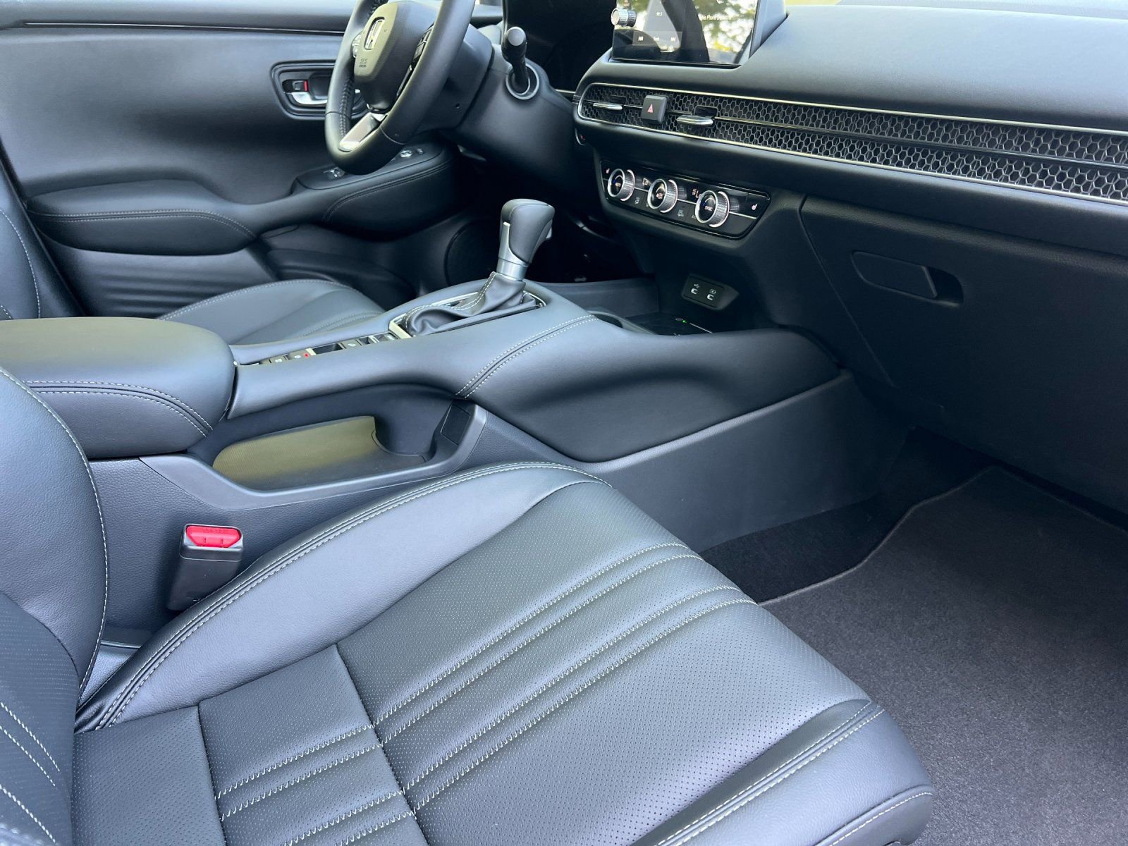 New 2026 Honda HR-V EX-L image 17