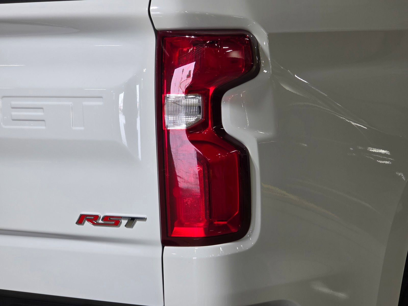 Used 2024 Chevrolet Silverado 1500 RST RWD image 12