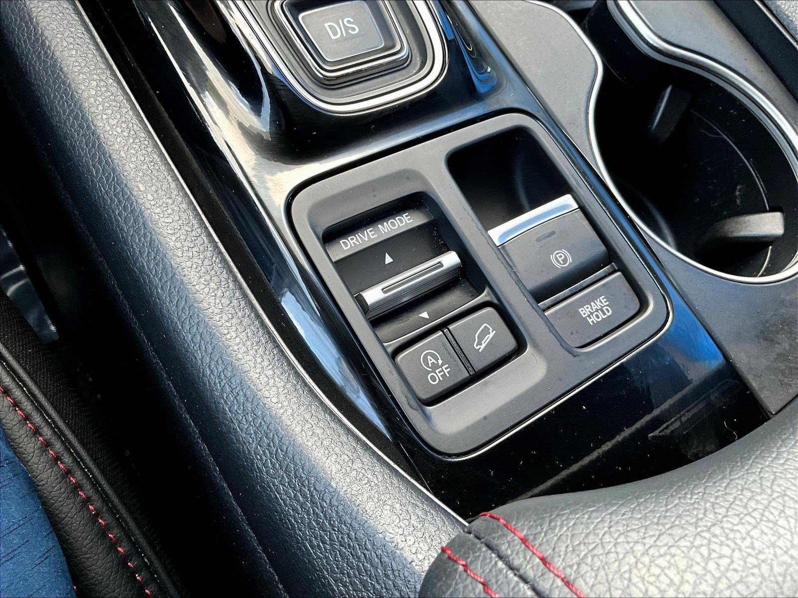 Used 2025 Honda Pilot Black Edition image 15