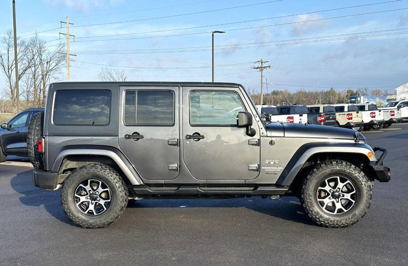Used 2017 Jeep Wrangler Unlimited Sahara w/ Connectivity Group image 2
