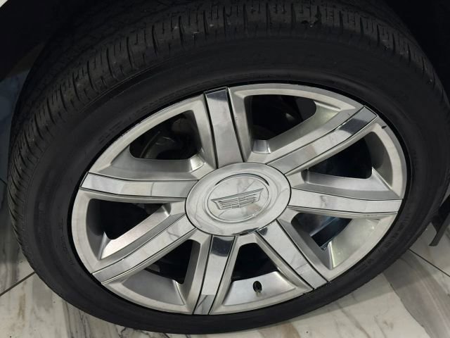 Used 2018 Cadillac Escalade Premium Luxury AWD/4WD image 36