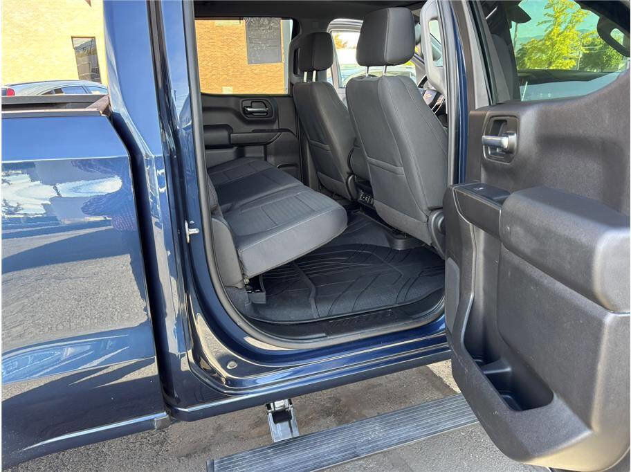 Used 2020 Chevrolet Silverado 1500 LT w/ All-Star Edition image 13