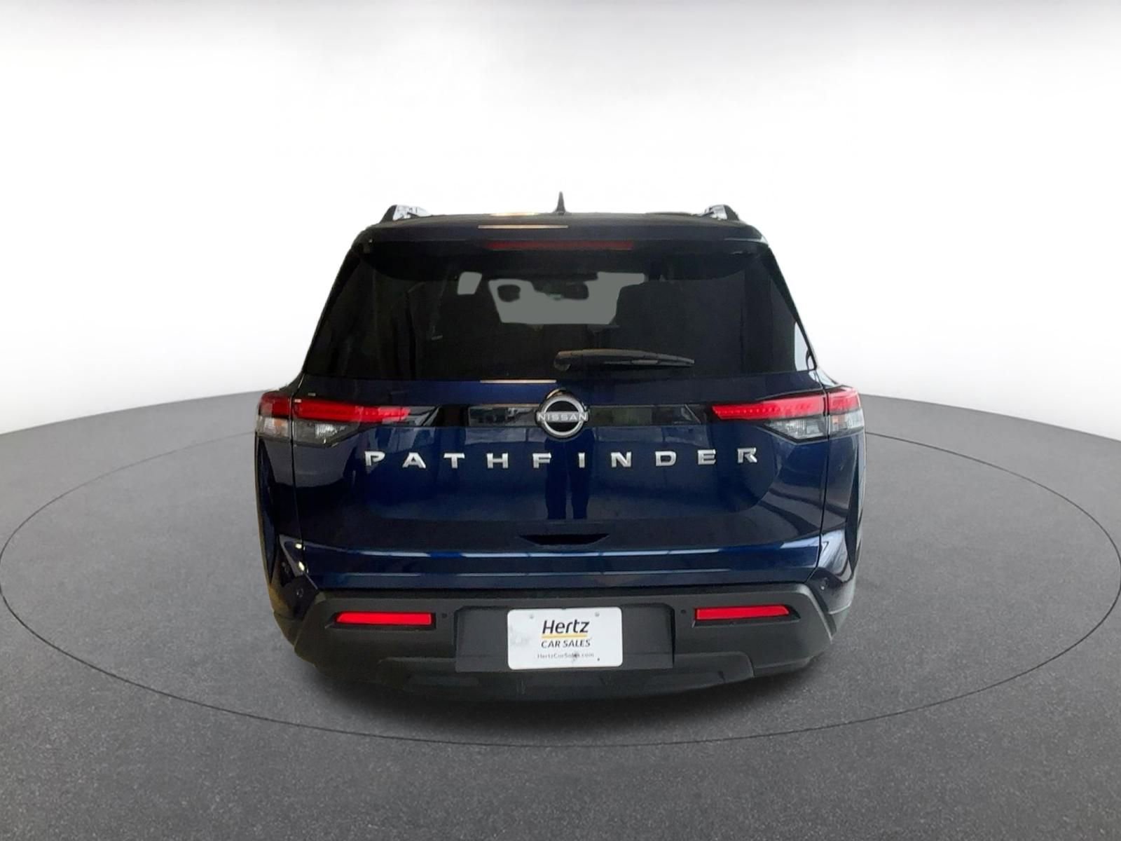 Used 2025 Nissan Pathfinder SV image 17