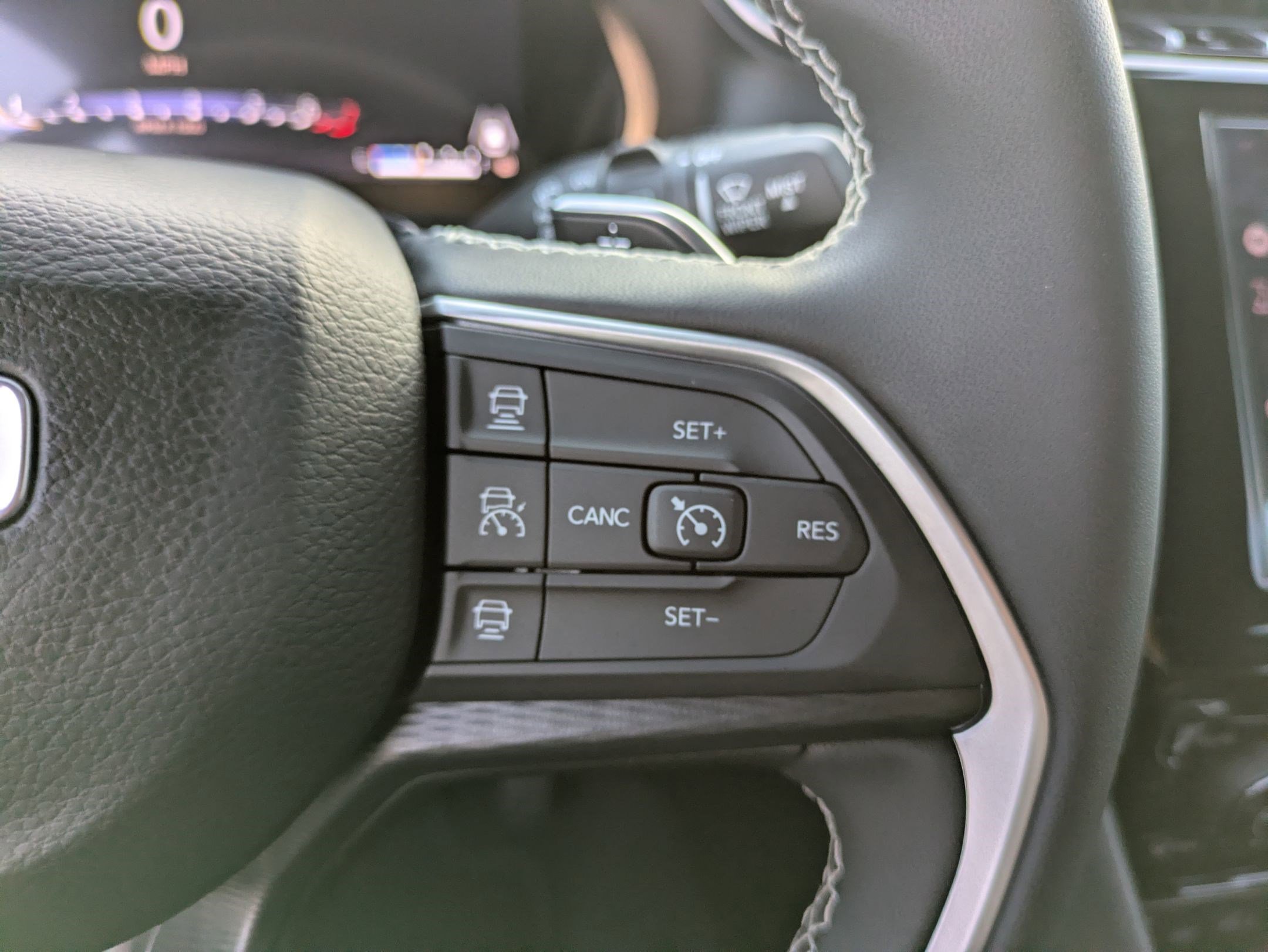 Used 2025 Jeep Grand Cherokee L Laredo image 19