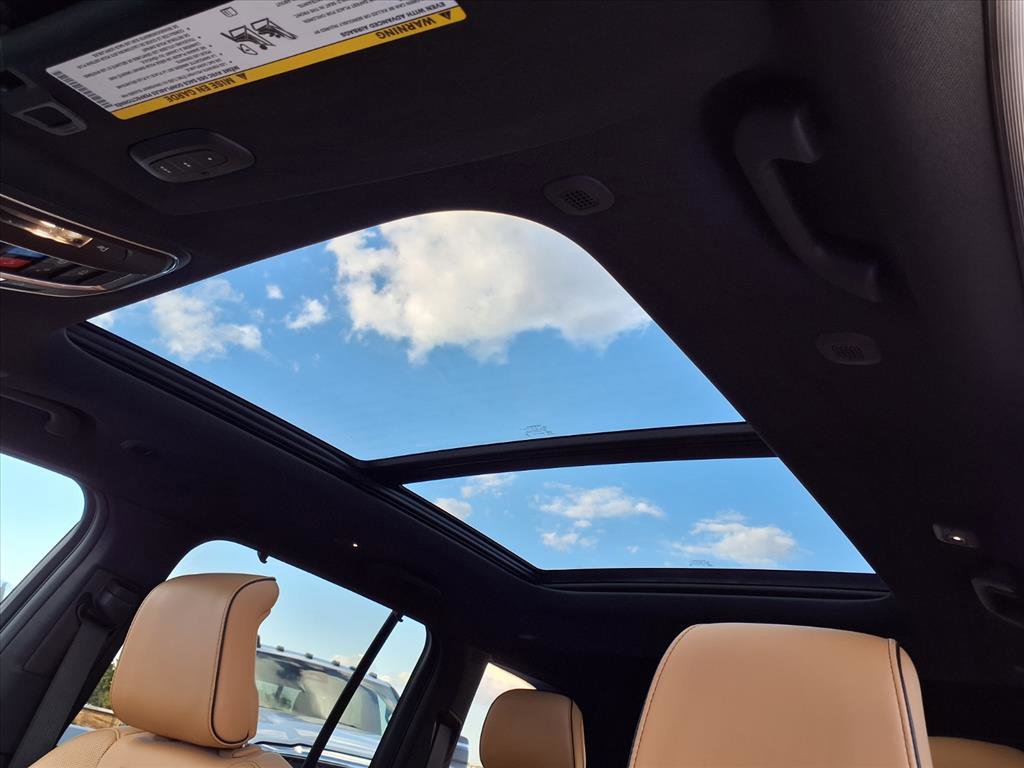 New 2025 Jeep Grand Cherokee Summit w/ Obsidian Package image 25