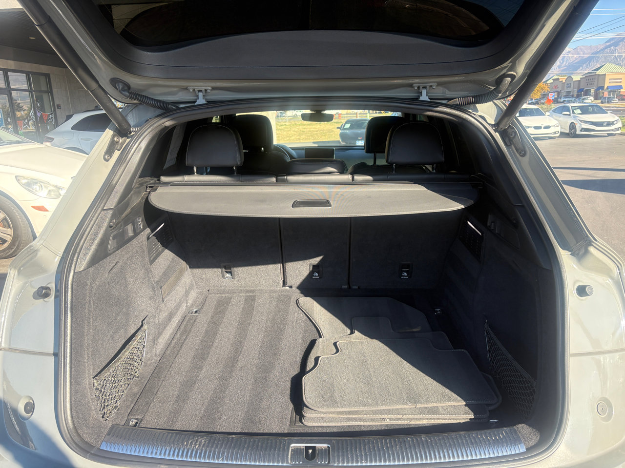 Used 2020 Audi SQ5 Premium Plus image 8