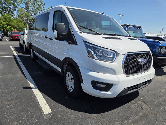 Used 2023 Ford Transit 350 XLT RWD image 2