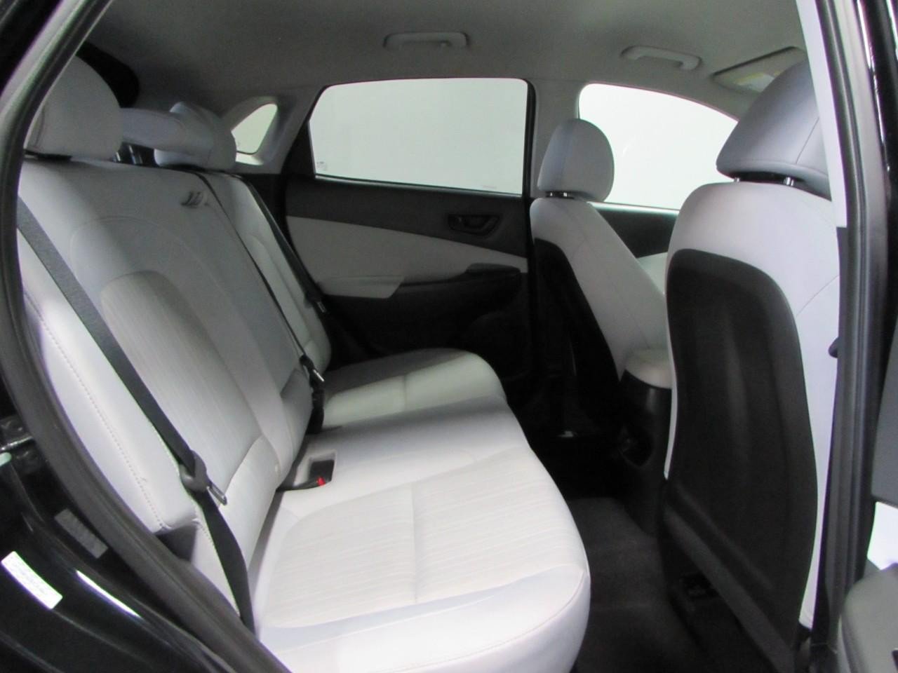 Used 2023 Hyundai Kona SEL w/ Cargo Package AWD/4WD image 19
